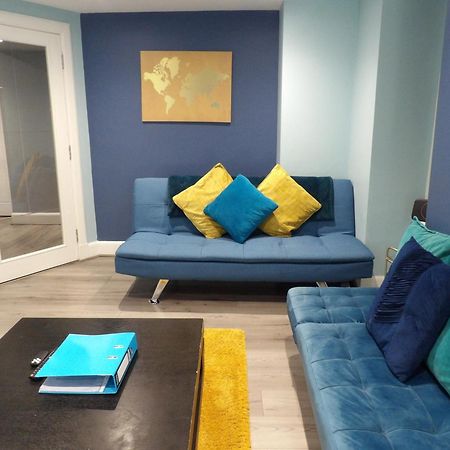 Lovely 3 Bedroom Apartment With Private Garden In Edinburgh City Centre Extérieur photo