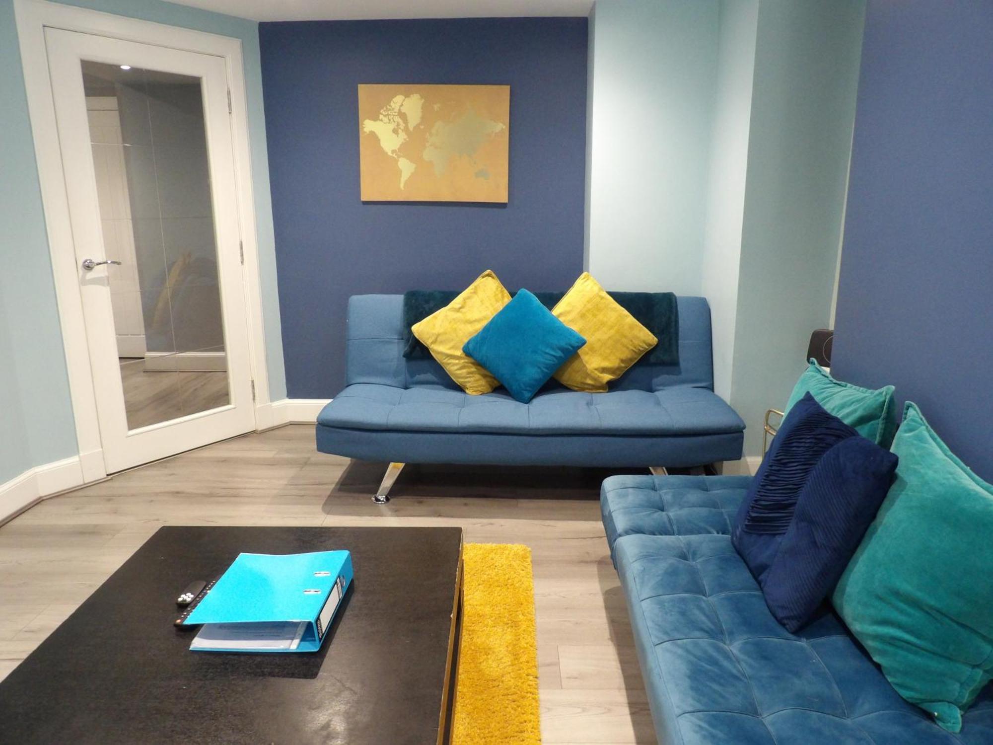 Lovely 3 Bedroom Apartment With Private Garden In Edinburgh City Centre Extérieur photo