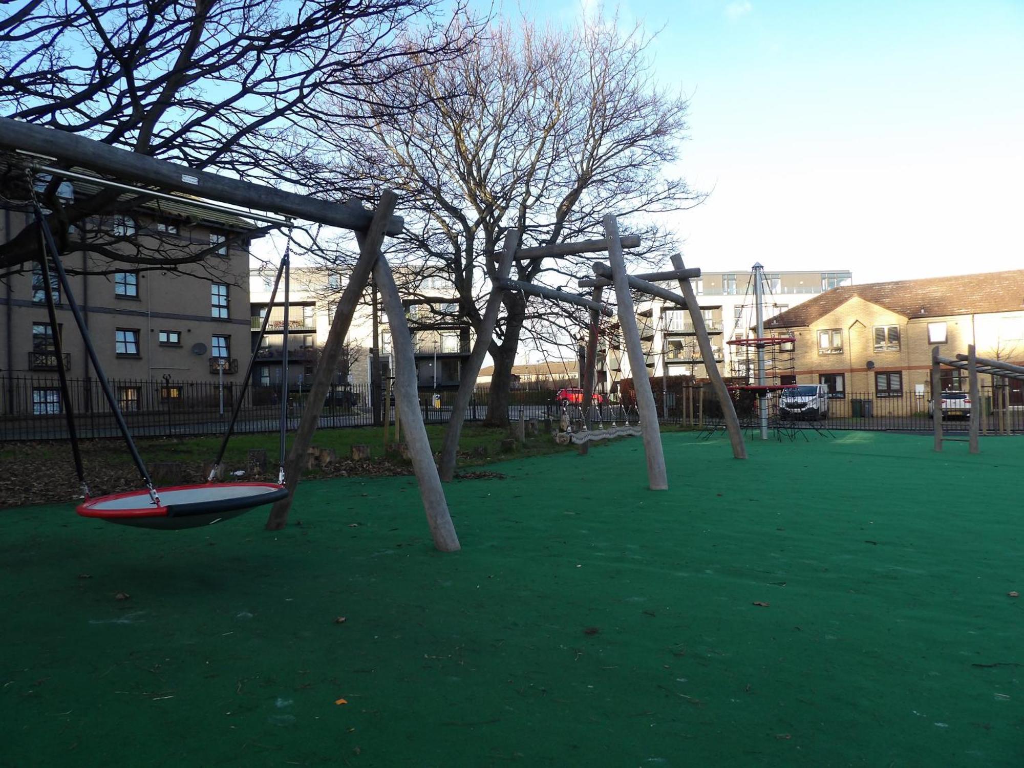 Lovely 3 Bedroom Apartment With Private Garden In Edinburgh City Centre Extérieur photo
