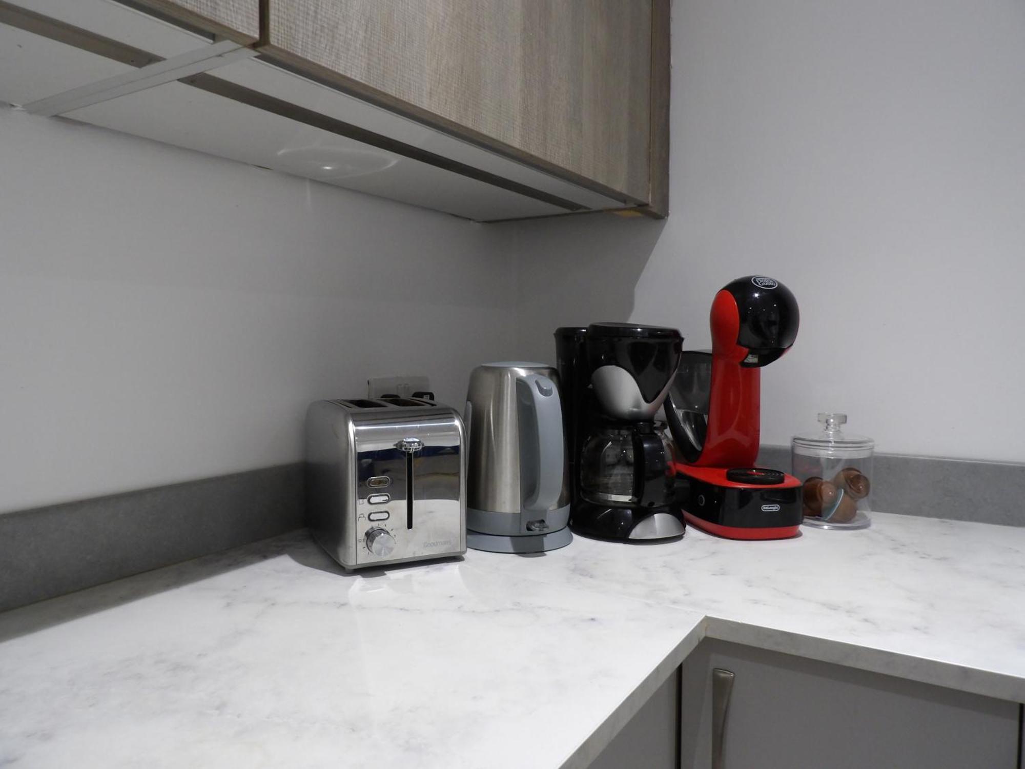 Lovely 3 Bedroom Apartment With Private Garden In Edinburgh City Centre Extérieur photo