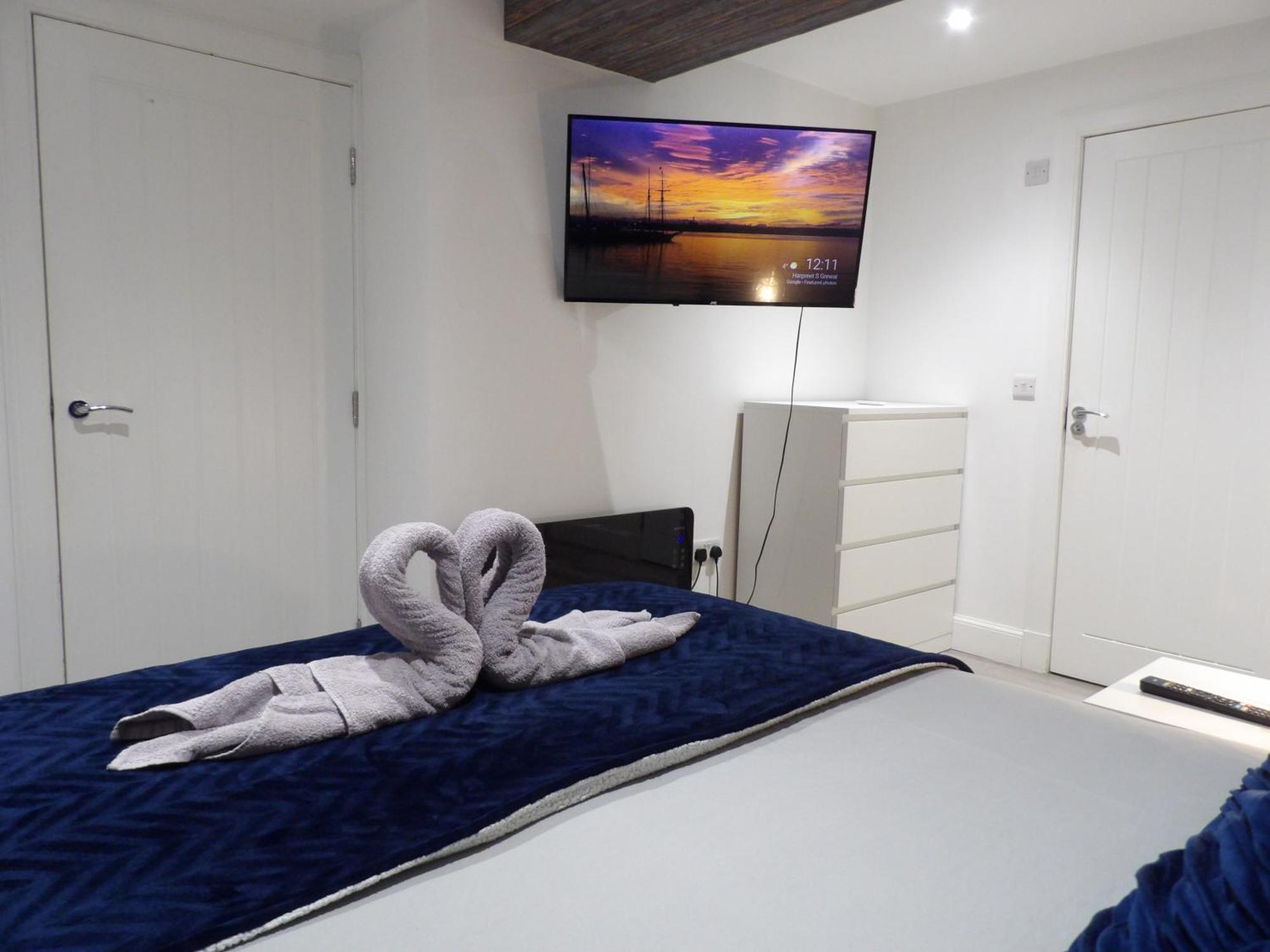 Lovely 3 Bedroom Apartment With Private Garden In Edinburgh City Centre Extérieur photo