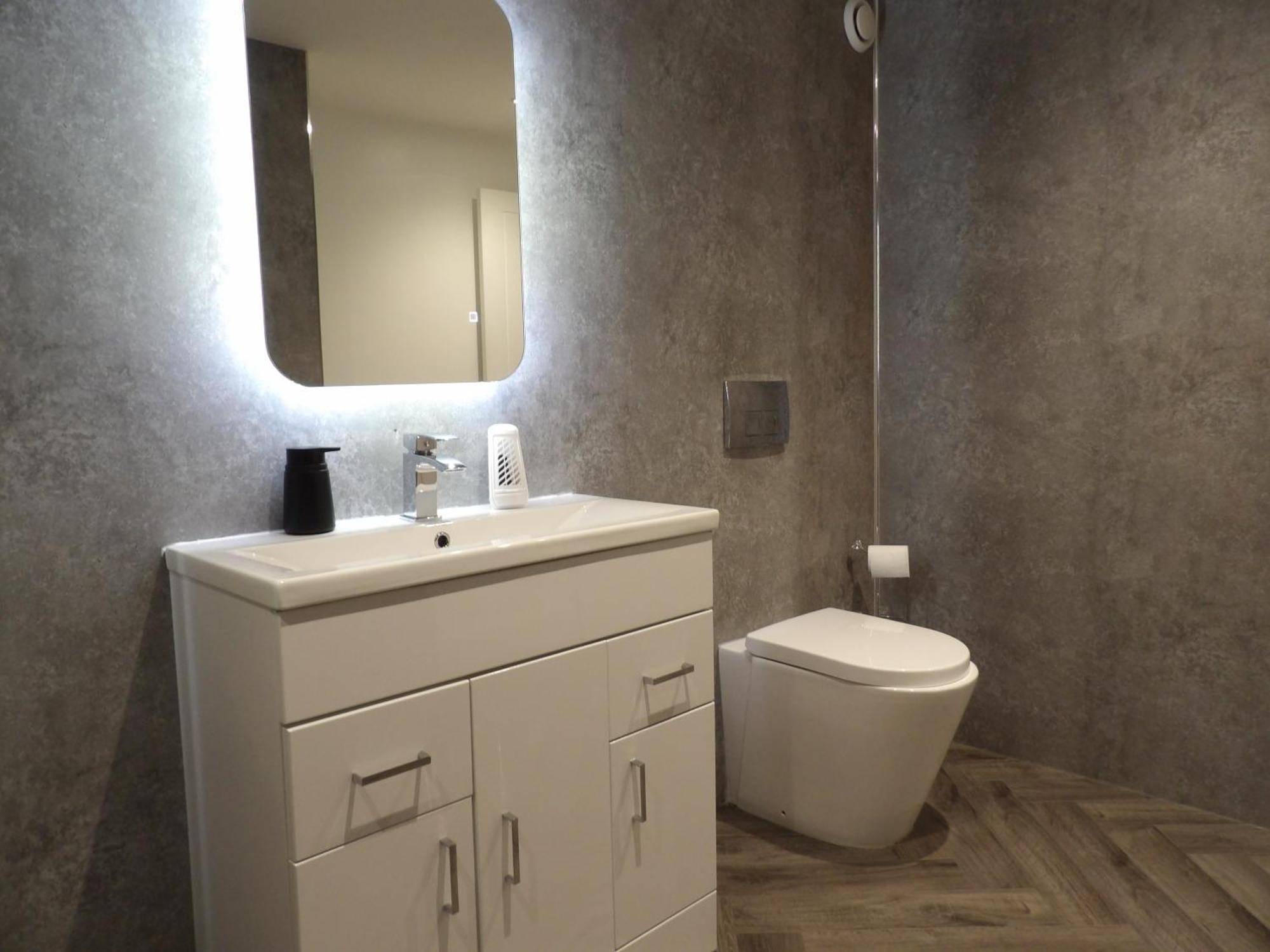 Lovely 3 Bedroom Apartment With Private Garden In Edinburgh City Centre Extérieur photo